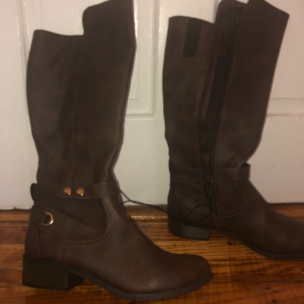 New calf length brown boots